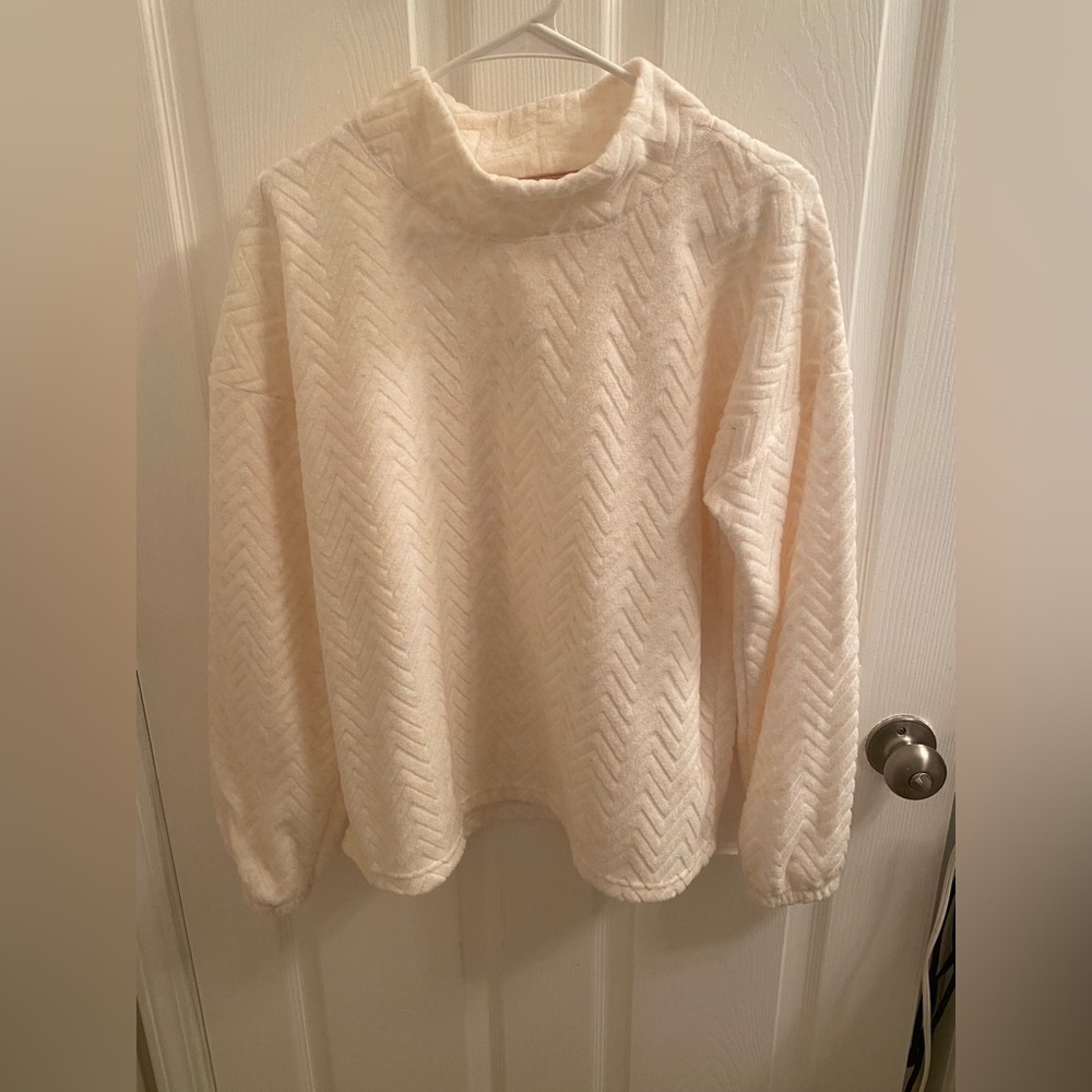 Maurice’s Fleece Chevron Pullover